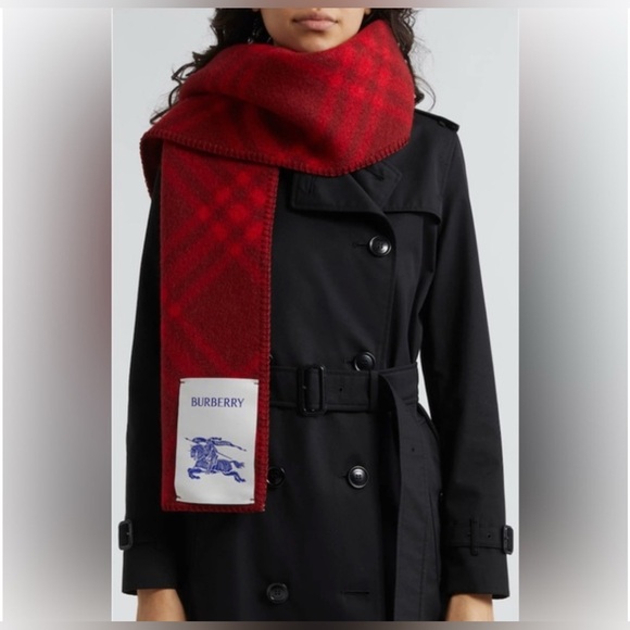 Burberry Equestrian Knight Detail Check Wool Scarf - Picture 2 of 7